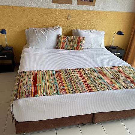 Hotel Hacienda El Diamante Villeta Ngoại thất bức ảnh