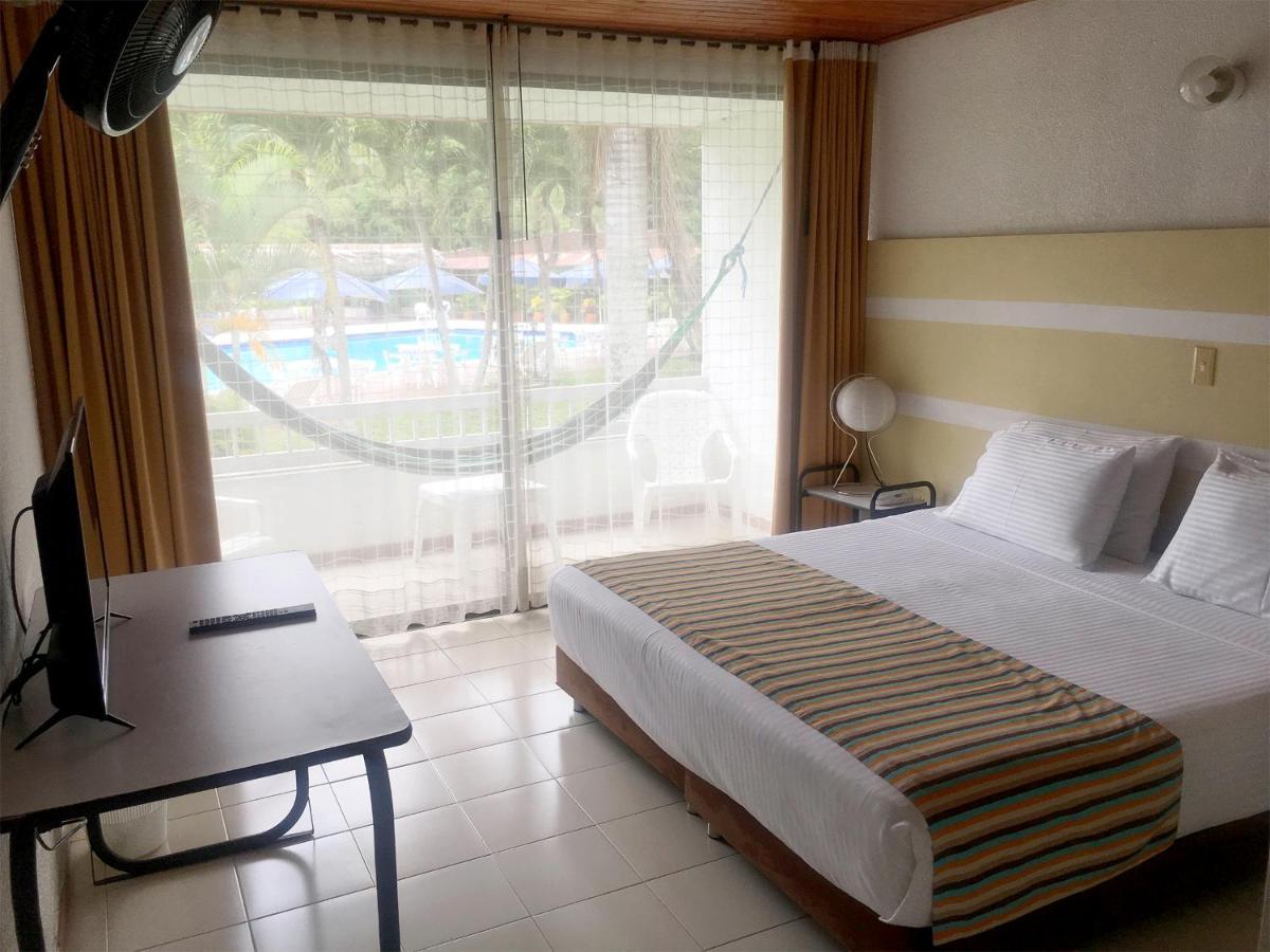 Hotel Hacienda El Diamante Villeta Ngoại thất bức ảnh