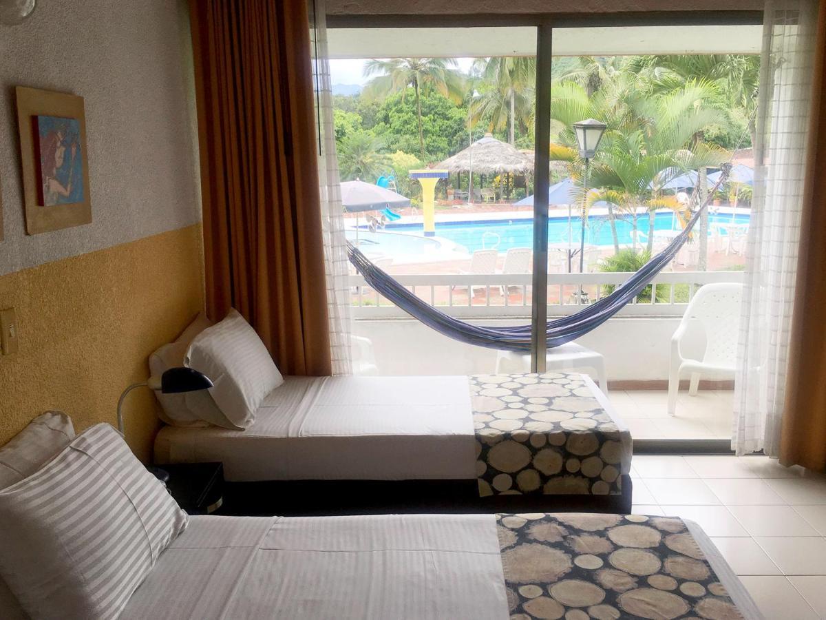 Hotel Hacienda El Diamante Villeta Ngoại thất bức ảnh