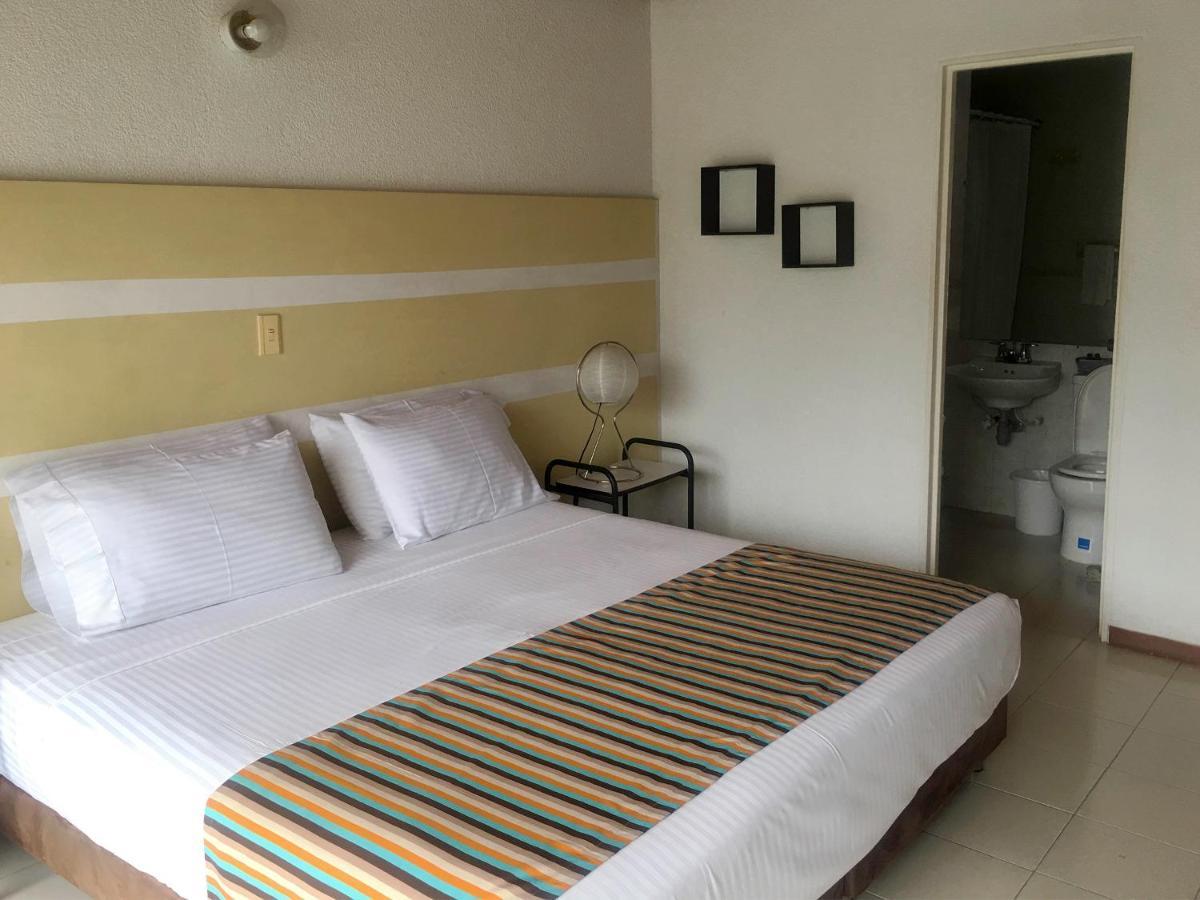 Hotel Hacienda El Diamante Villeta Ngoại thất bức ảnh