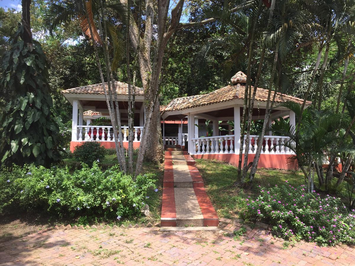 Hotel Hacienda El Diamante Villeta Ngoại thất bức ảnh