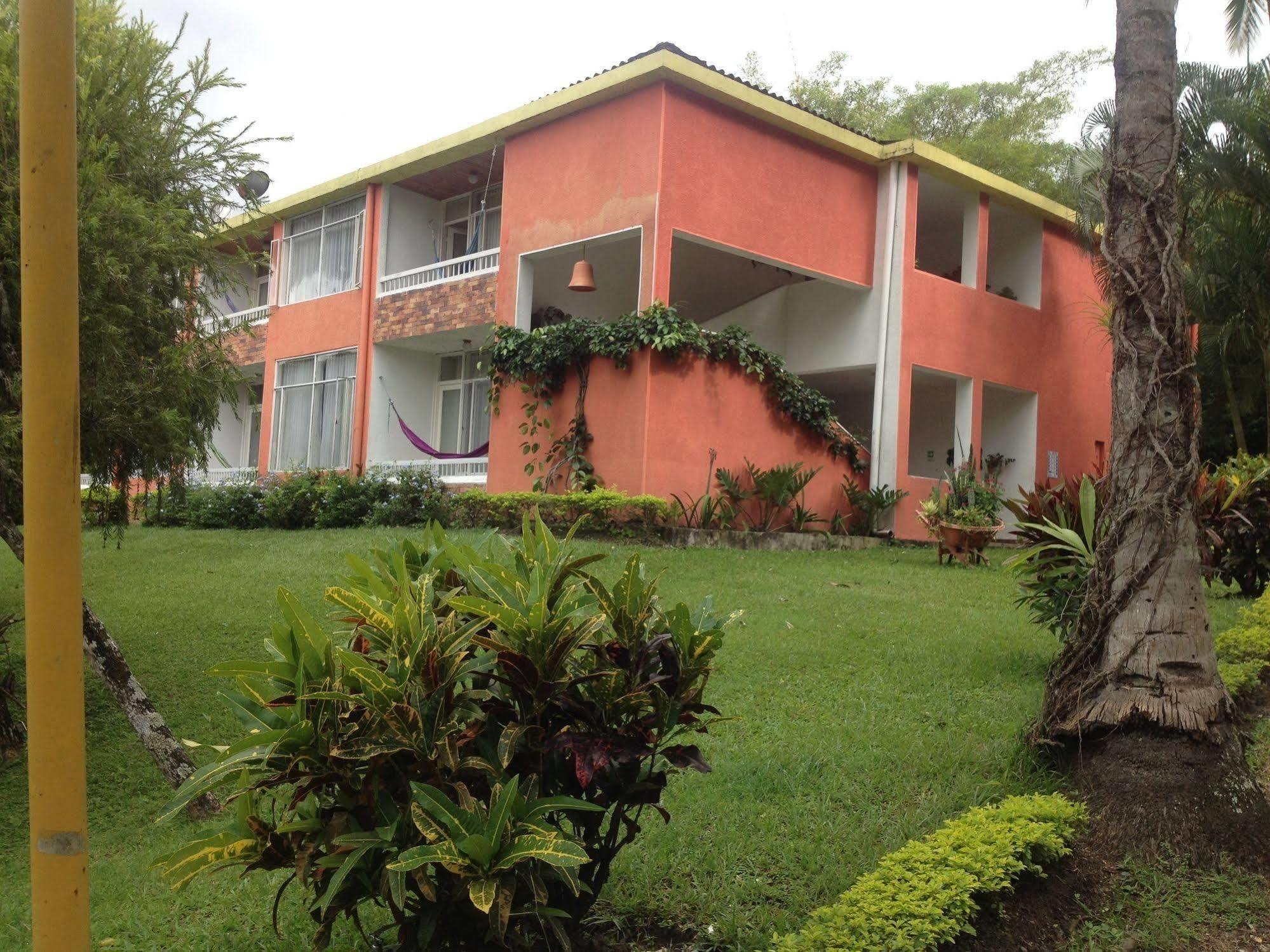 Hotel Hacienda El Diamante Villeta Ngoại thất bức ảnh