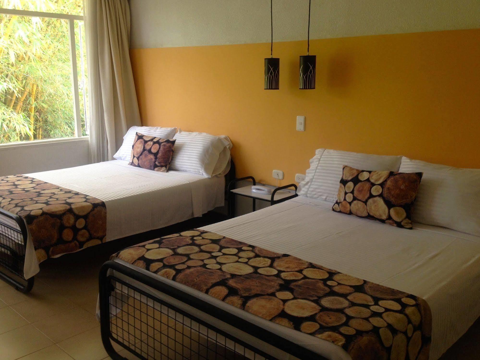 Hotel Hacienda El Diamante Villeta Ngoại thất bức ảnh