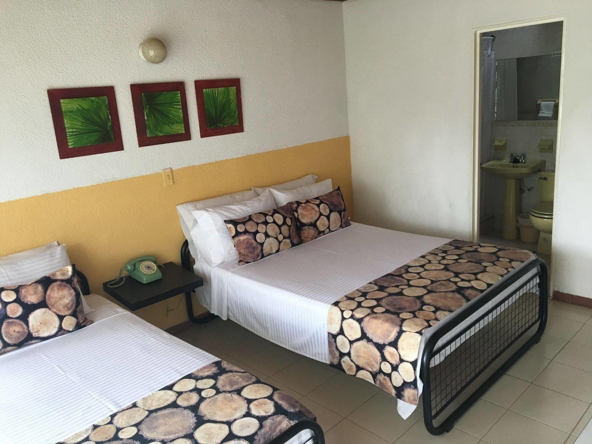 Hotel Hacienda El Diamante Villeta Ngoại thất bức ảnh