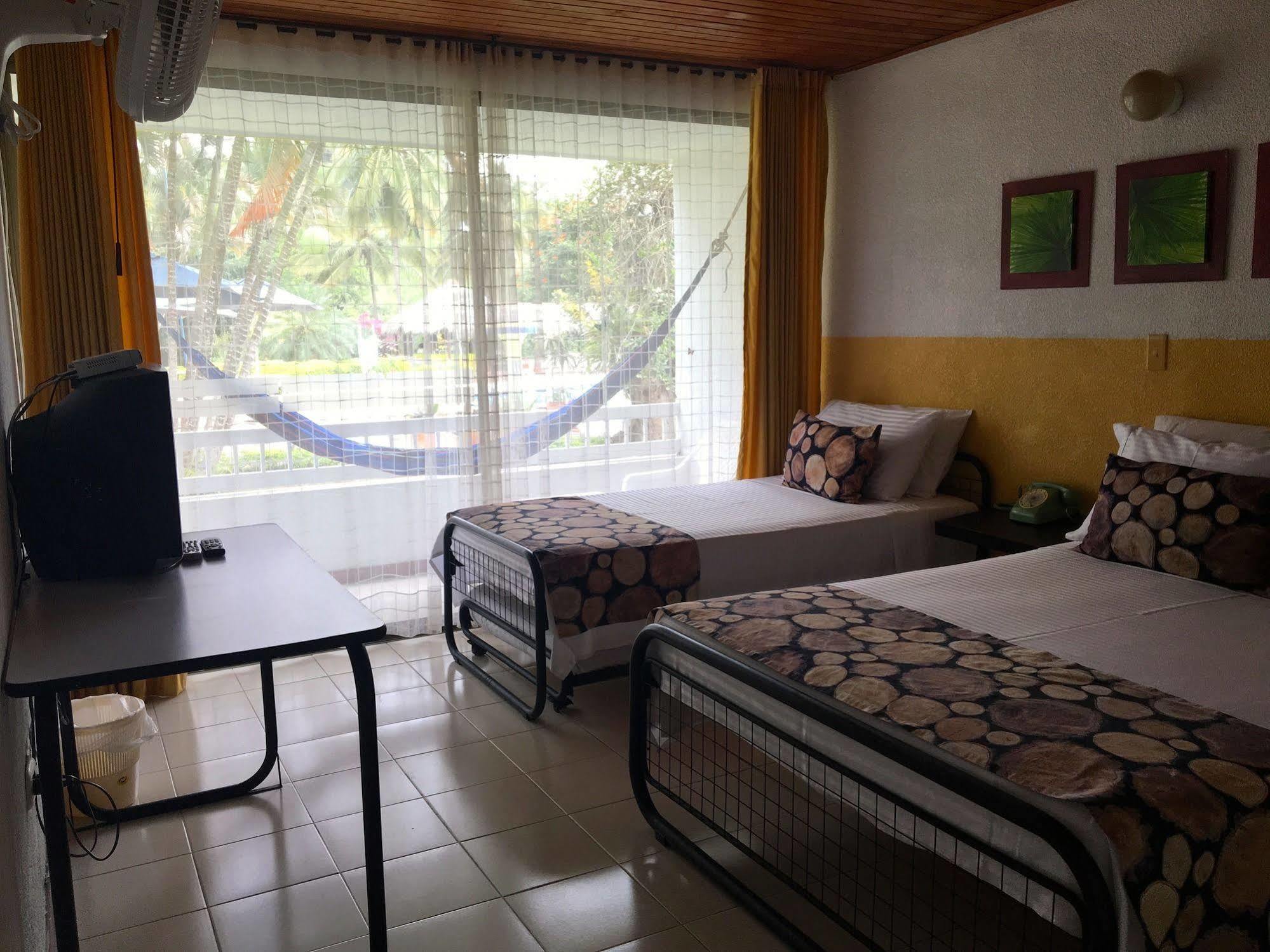Hotel Hacienda El Diamante Villeta Ngoại thất bức ảnh