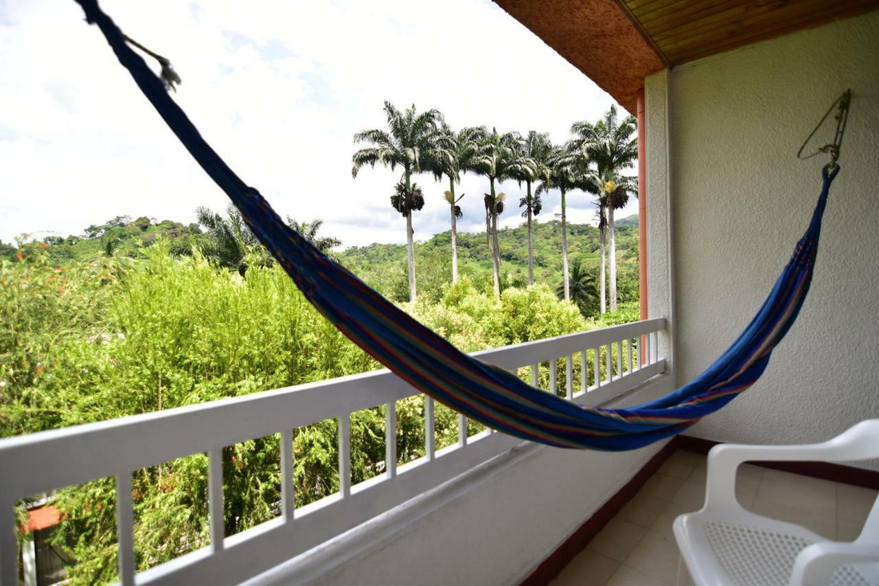 Hotel Hacienda El Diamante Villeta Ngoại thất bức ảnh